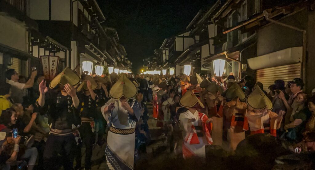 おわら風の盆：町流し